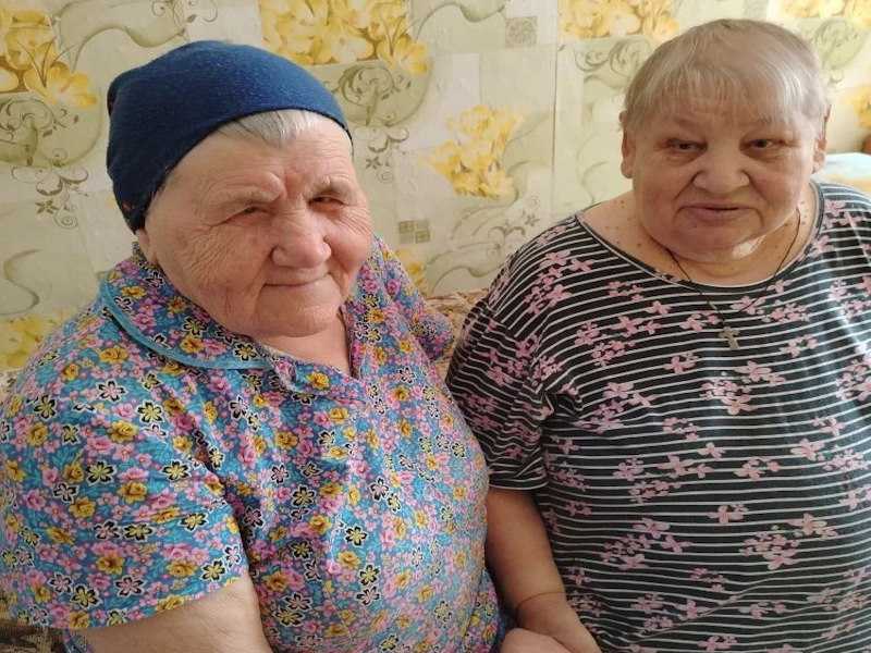 Наши любимые бабушки-подружки!